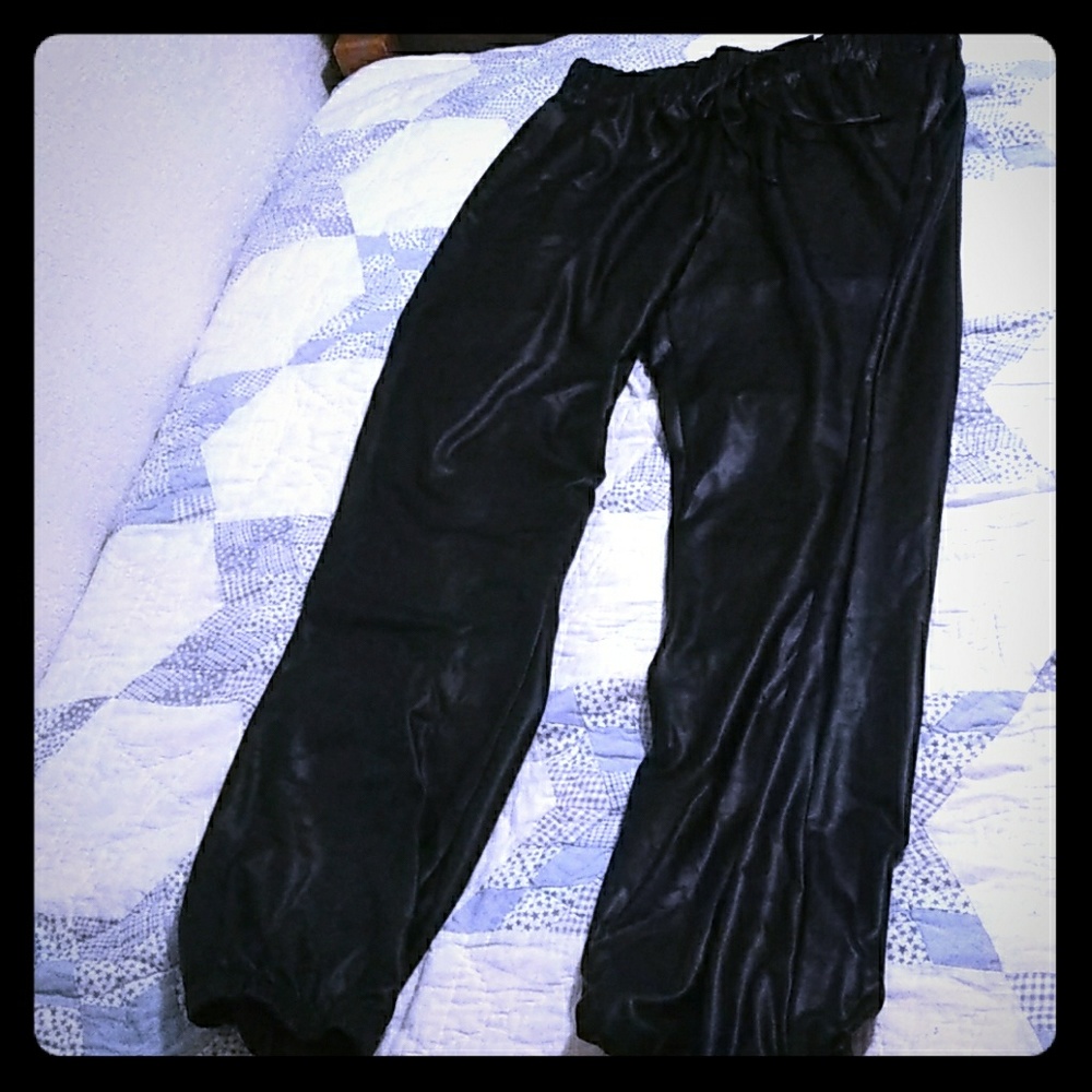 "Leather look" black pants.
